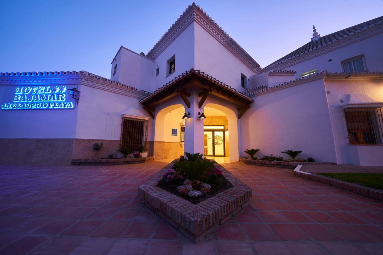 Hotel Bajamar Ancladero Playa Нерха Екстер'єр фото